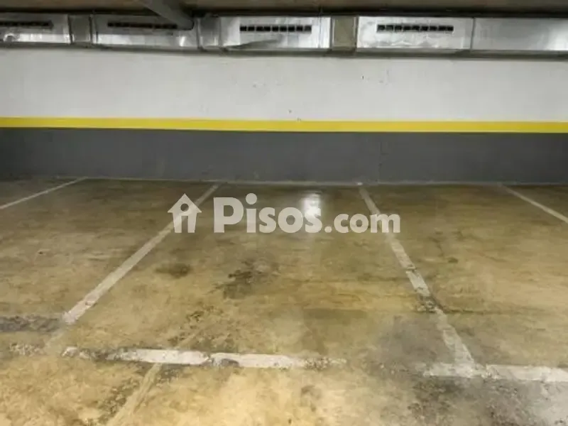Garage - Apartment with Parking in Historic Centre