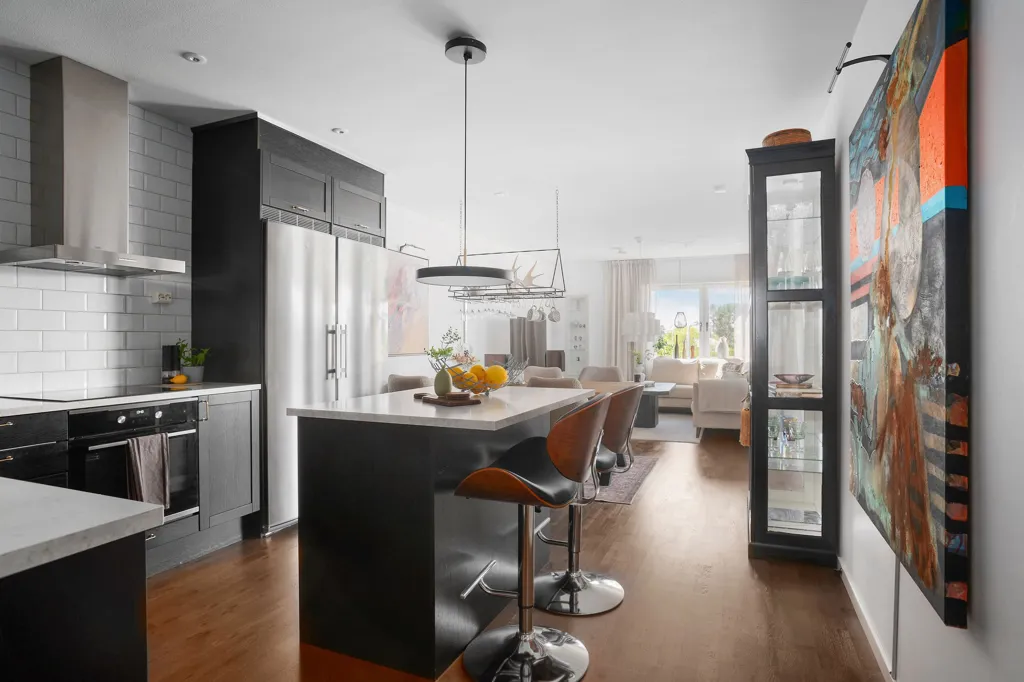 Kitchen - Bostadsrätt with South-West Balcony in Teg