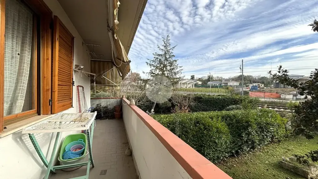 Balcon - Spacious Apartment with Balcony in Terni