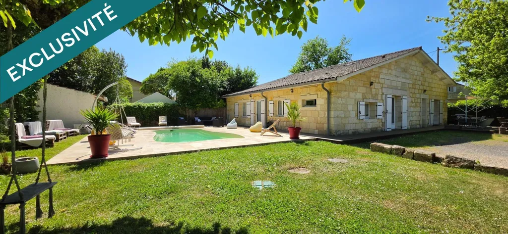 Bassein - Stone House with Heated Pool in Vayres