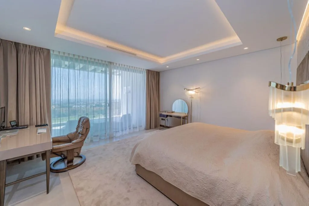 Magamistoad - Luxury Villa with Golf Course Views in Los Arqueros