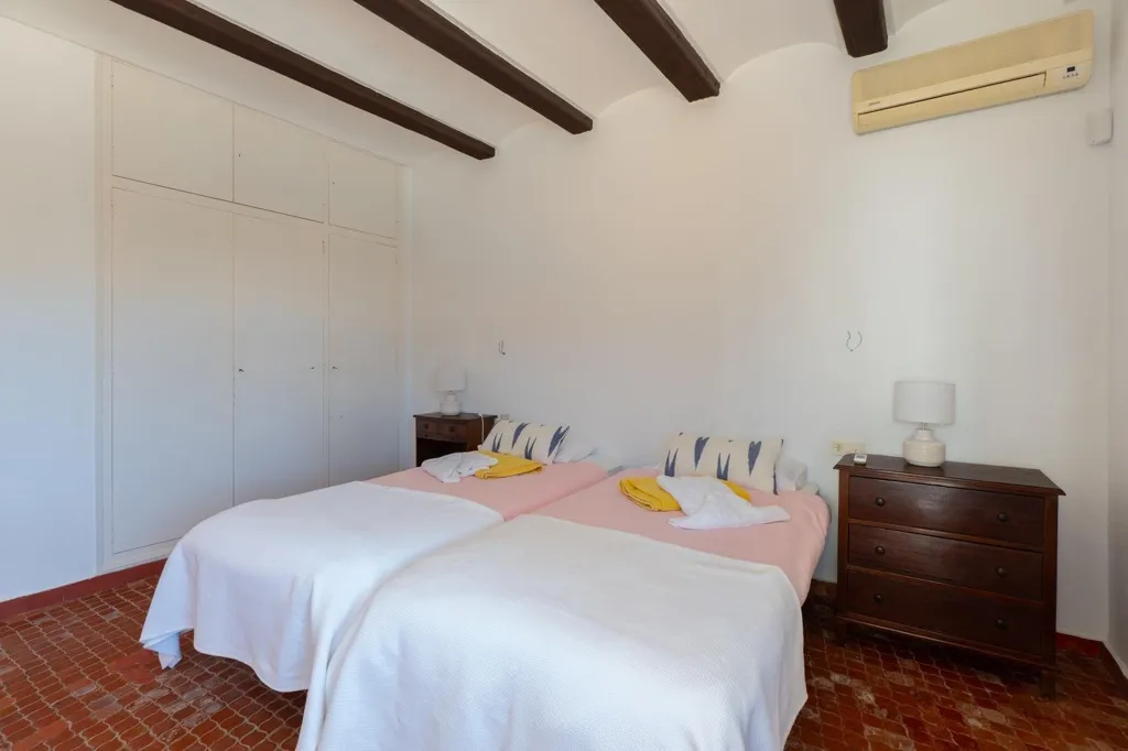 Chambres - Mediterranean Villa with Pool in Pla del Mar