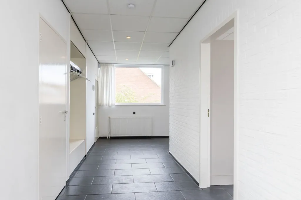 hallway_entrance