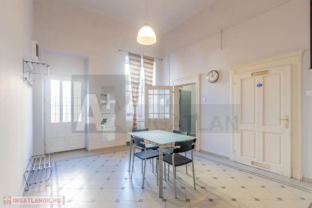 Sala da pranzo - Dual Apartment Flat with Garden Access in Szeged
