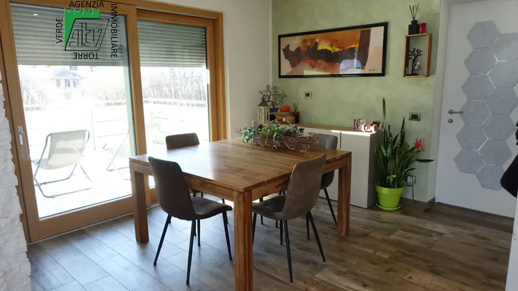 Sala da pranzo - Villa with Mountain View in Sporminore