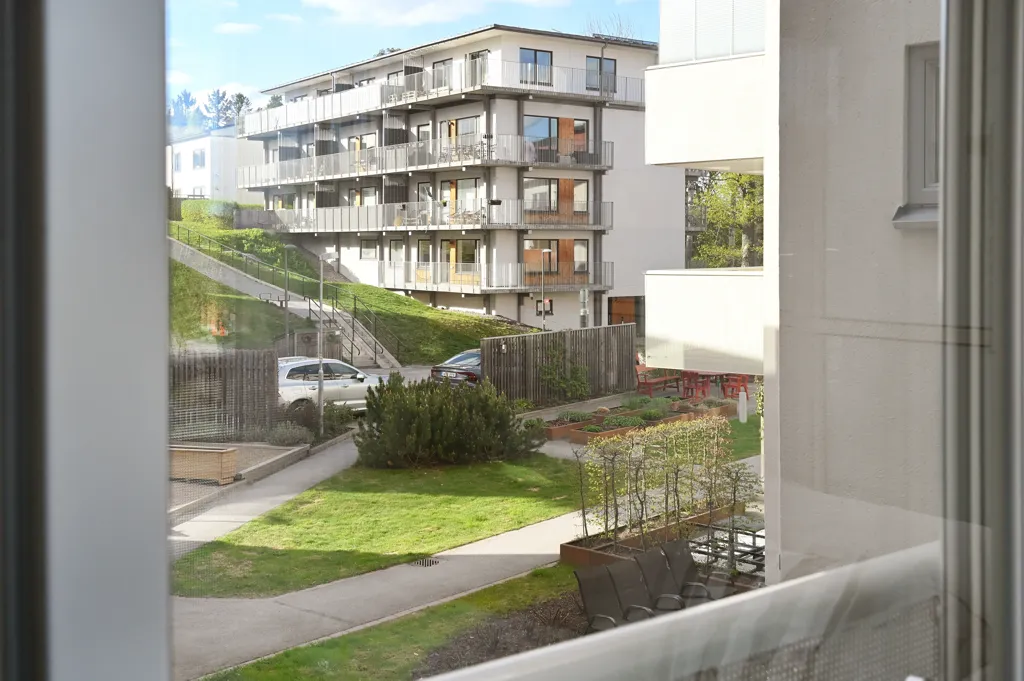 Balcon - Modern Flat with Balcony in Ekerö