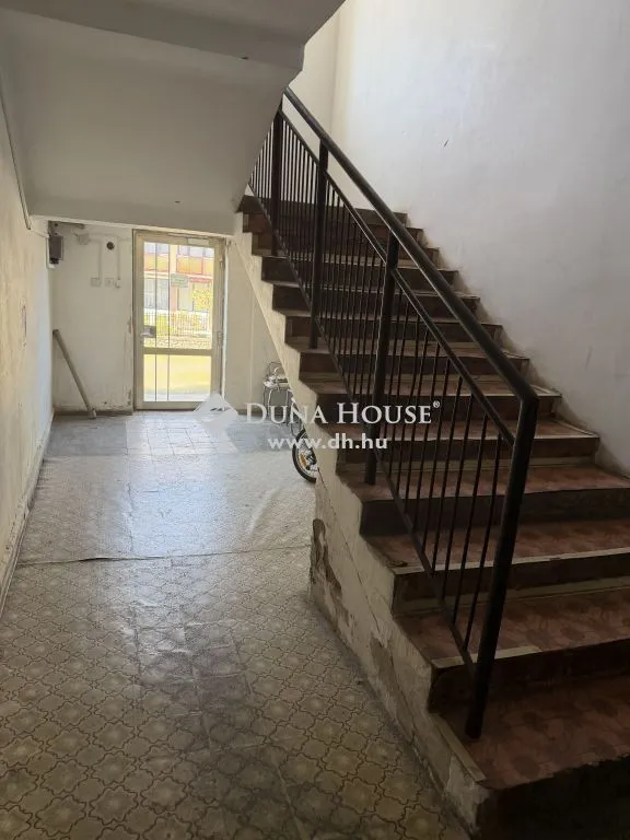 Stanze - Ground Floor Flat with Private Parking in Devecser