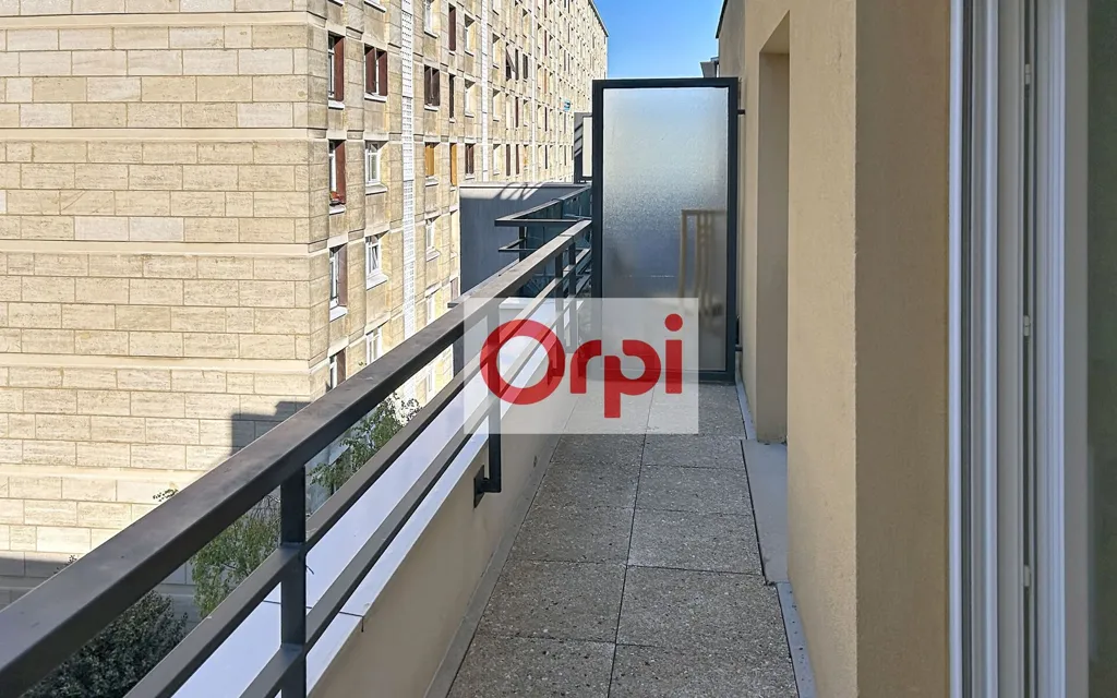 Balcony - Meubled 2-Bedroom Flat with Balcony in Châtillon