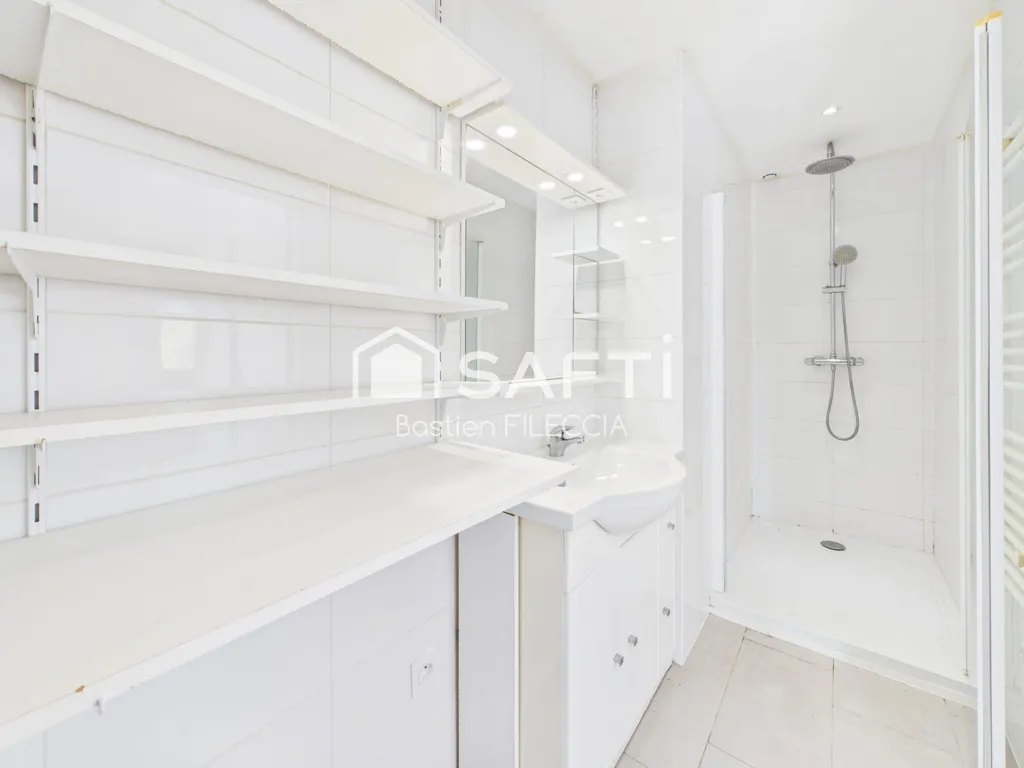 Salles de bain - Maison avec Piscine et Dépendance à Fonsorbes