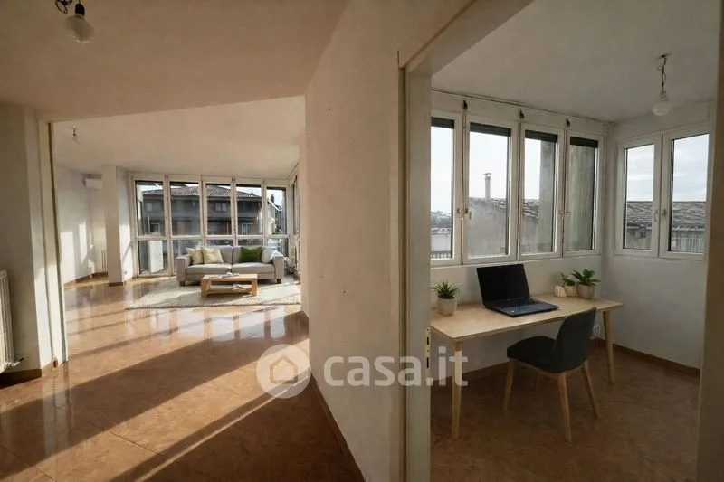 Söögituba - Spacious Two-Level Apartment in Verona