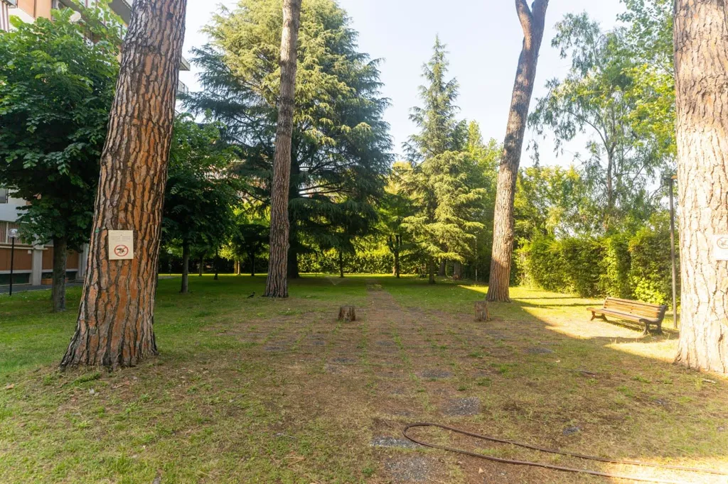 Jardin - Four-Bedroom Apartment with Terrace in Rome