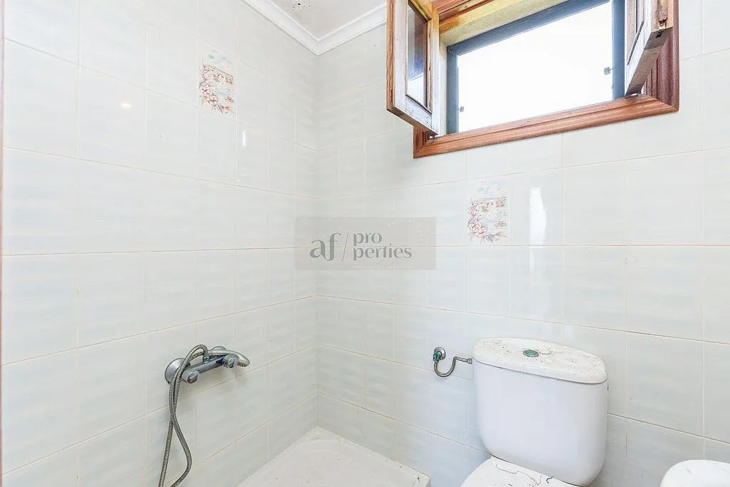 Salles de bain - Chalet to Renovate in Baiona