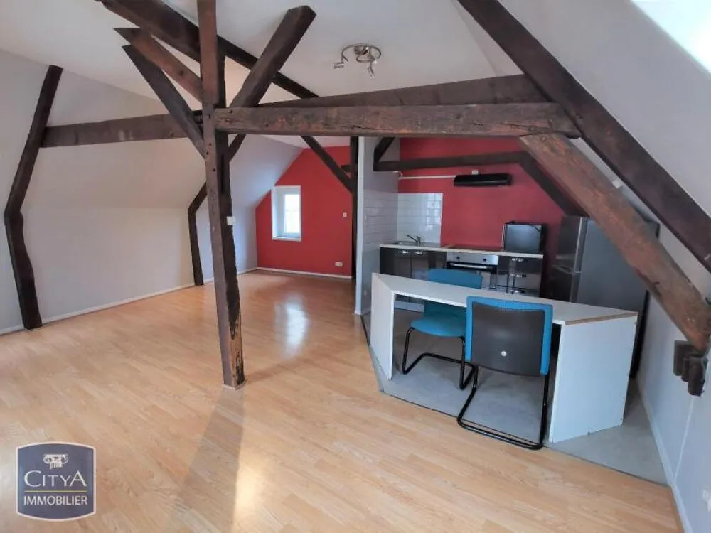 Toad - Rustic Apartment in Laon City Centre
