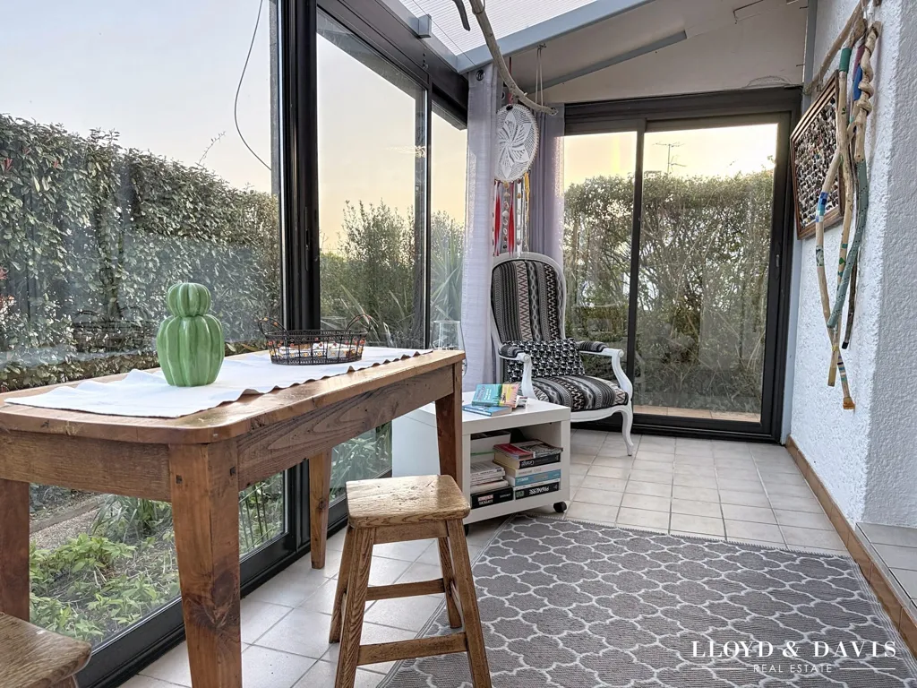 Terrace - Renovated House with Garden in Royan
