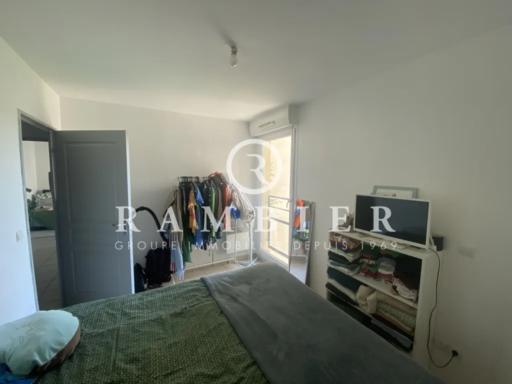 Bedrooms - Bright T2 Apartment with Loggia in Ovalie