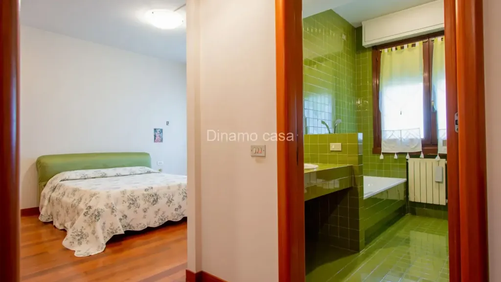 Chambres - Spacious 3-Bedroom Apartment with Terrace in Prato