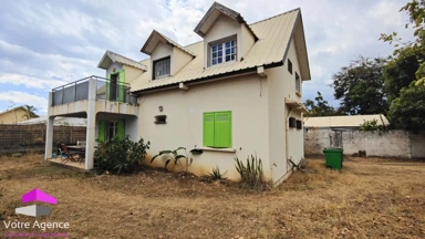 Extérieur - Villa avec Jardin près du Centre Commercial