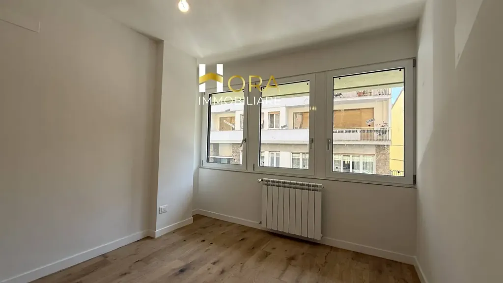 Toad - Rearranged Apartment with River View in Florence