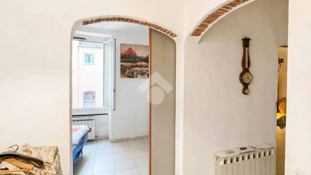 hallway_entrance