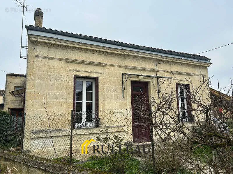 Välivaade - Charming Stone House with Garden in St-André-de-Cubzac