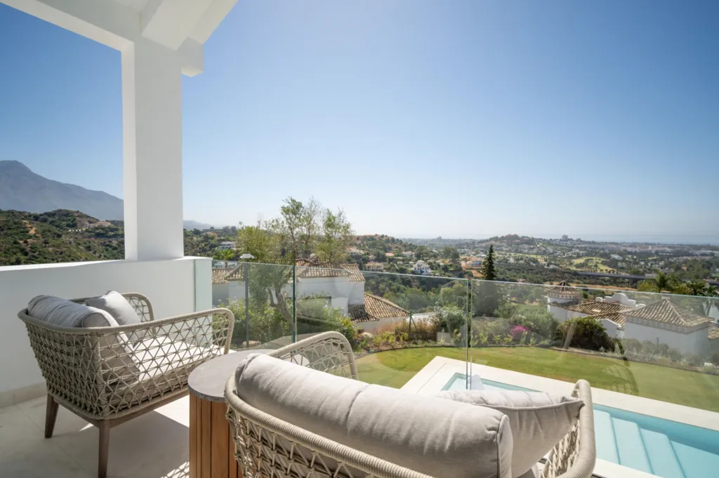 Terrass - Modern Villa with Pool in Benahavís