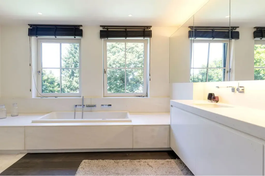 Bagni - Villa with Pool and Terrace in Rhode-Saint-Genèse
