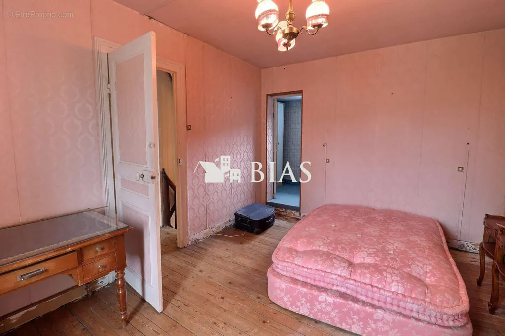Chambres - Maison en Brique et Colombage à Bernay