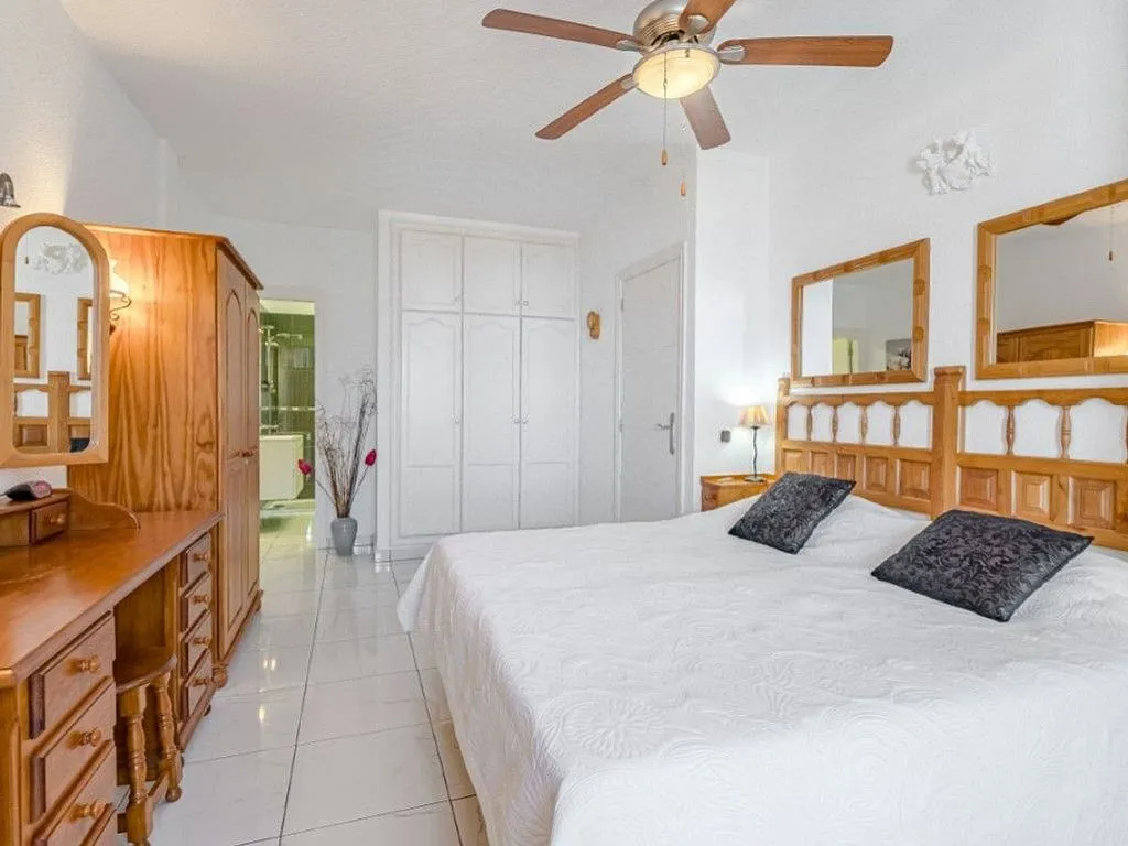 Chambres - Luxury Villa with Ocean Views in Adeje