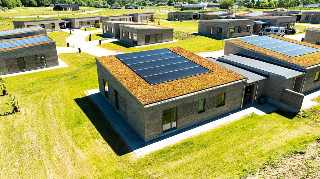 Õhuvaade - Contemporary Row House with Garden in Juelsminde