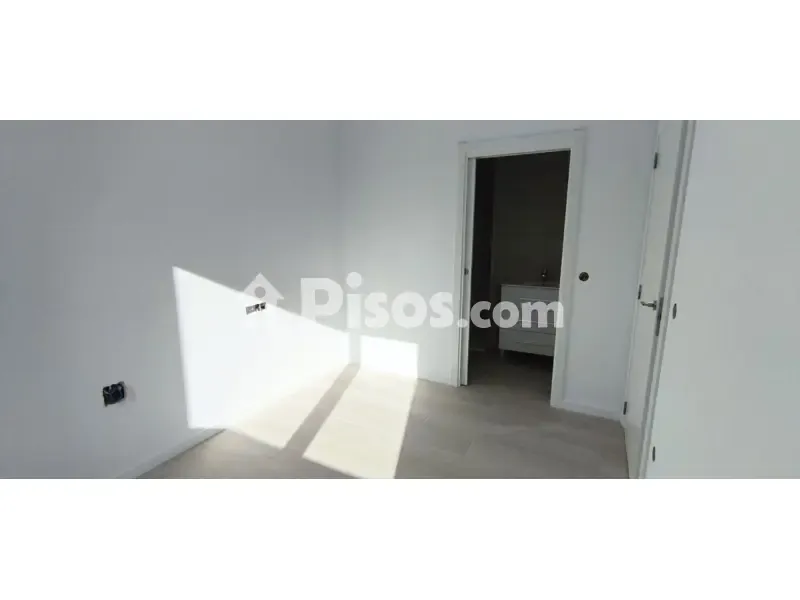Stanze - New Flat with Ascender in Esteiro