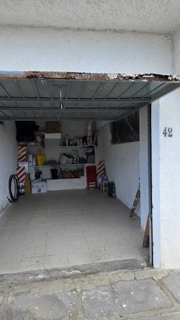 Garage - Apartment with Terrace and Balcony in Scalea
