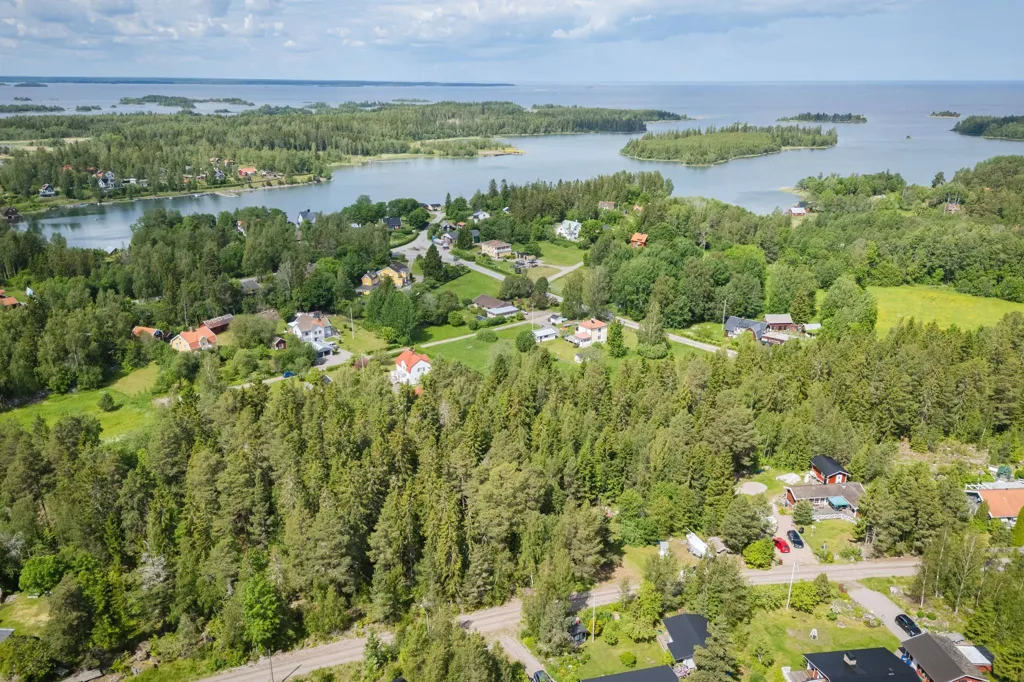 Vue aérienne - Plot with Water Access in Fagerviken, Uppsala