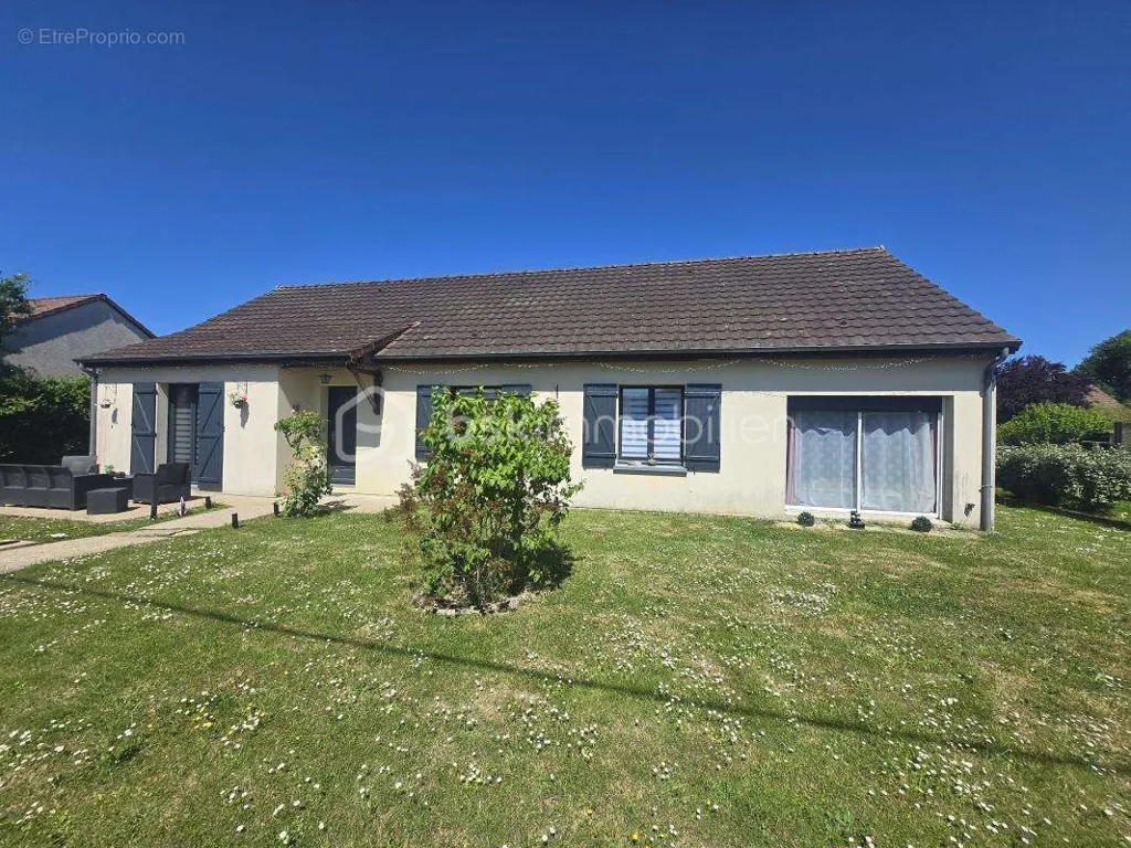 Välivaade - Single-Storey House with Terrace in Cuffy