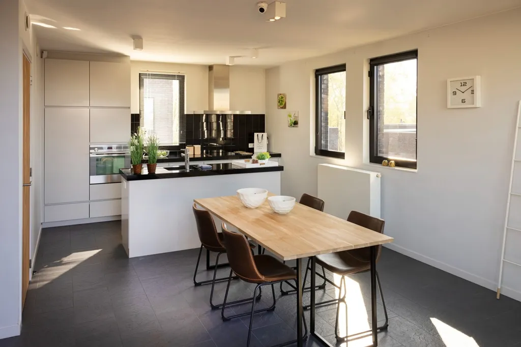 Dining Room - Duplex Apartment with Rooftop Garden in Antwerp