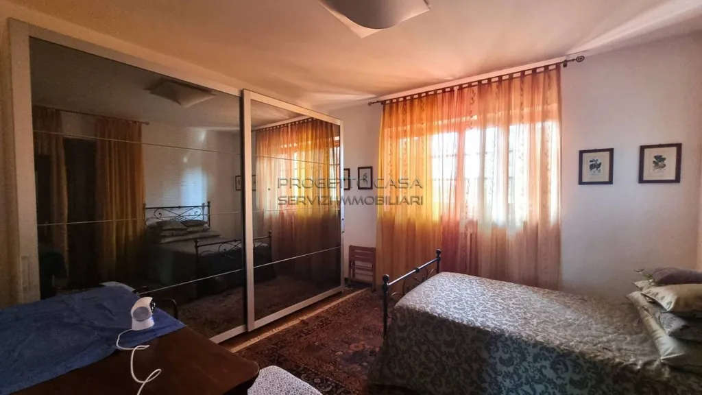 Chambres - Semi-detached Villa with Garden in Bra