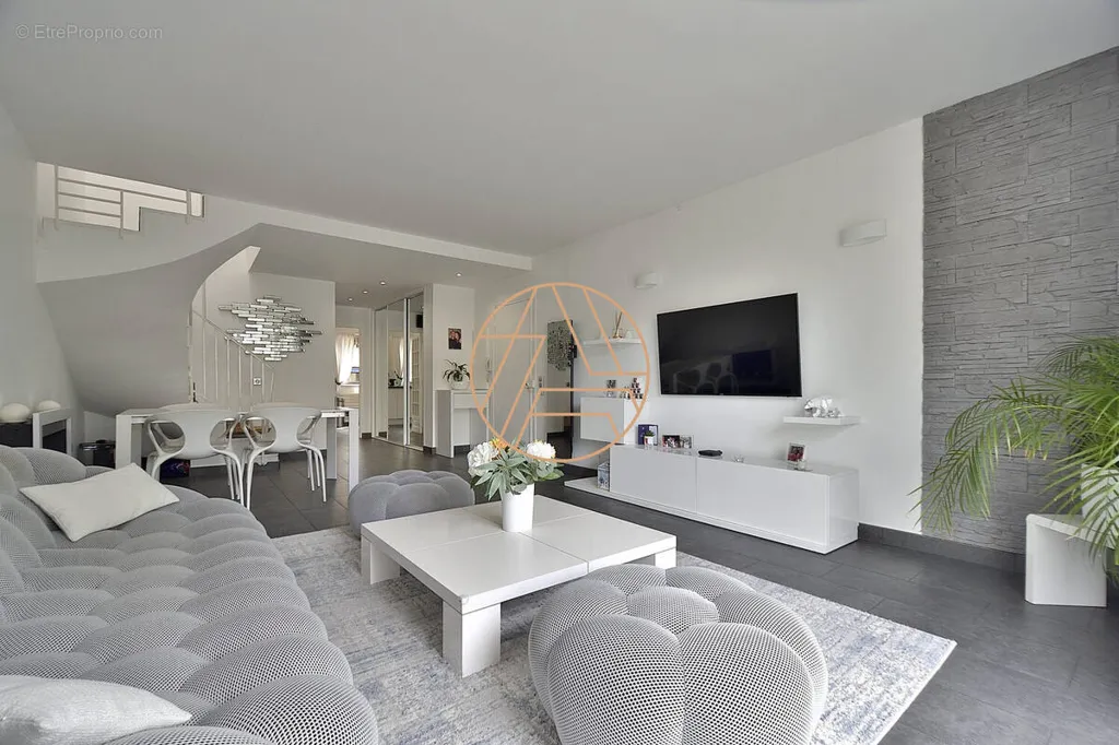 Elutuba - Duplex with Terrace in Saint-Maur-Des-Fossés