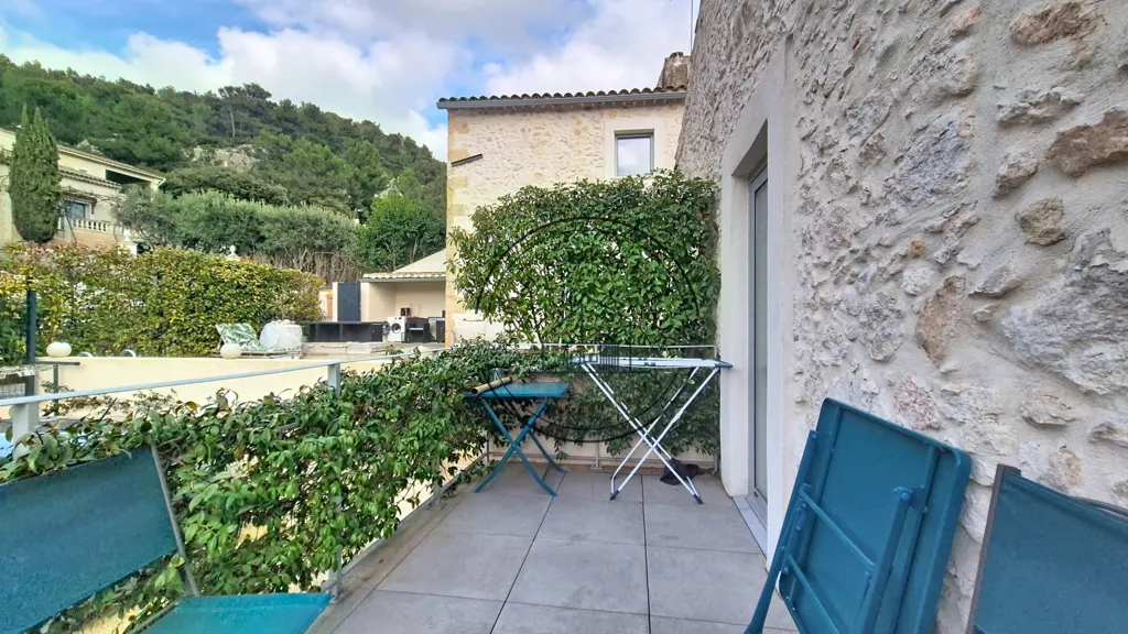 Terrasse - Maison de Caractère avec Bassin à Cheval-Blanc