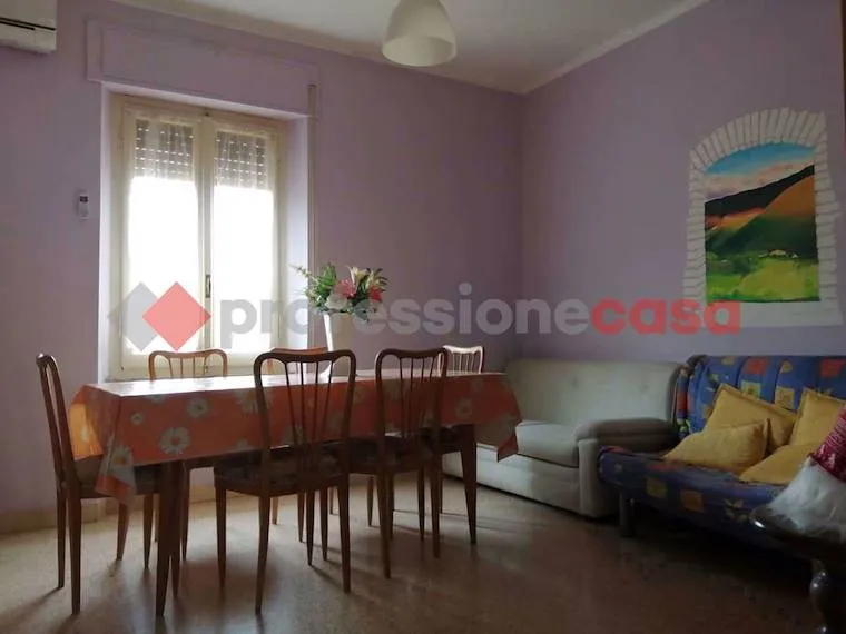 Dining Room - Partially Renovated Apartment near Spoleto Centre