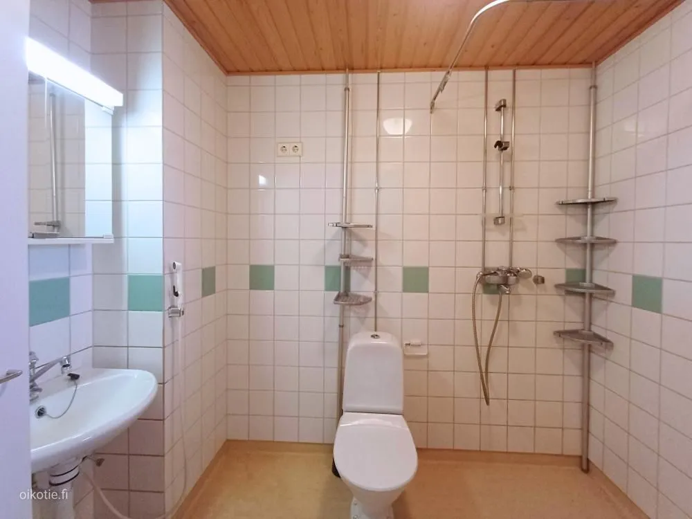 Salles de bain - Modern Apartment with Sauna in Jääli, Oulu