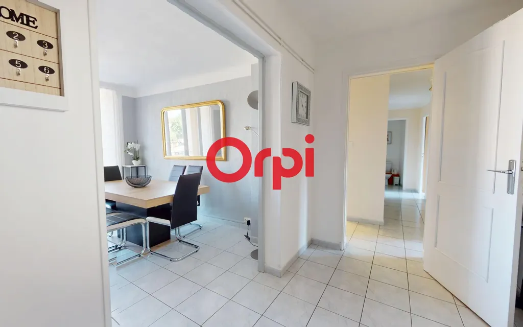 Salle à manger - Appartement T4 avec balcon à Hyères Centre-Ville