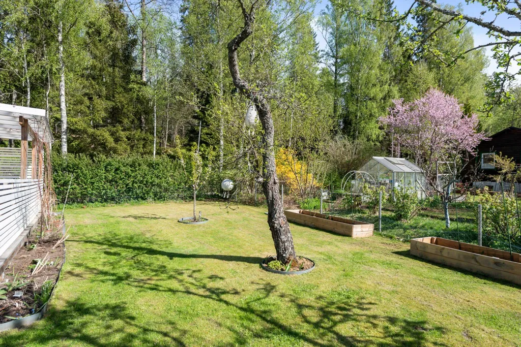 2-toaline maja asukohas Södertälje kommun