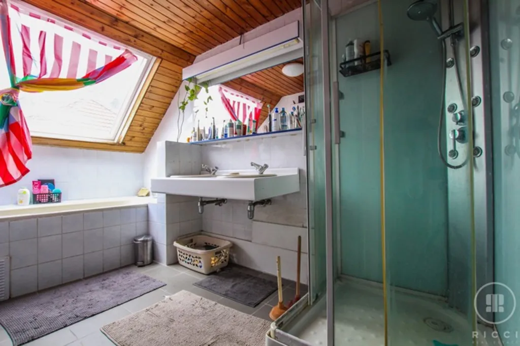 Salles de bain - Immeuble Mixte à Proximité du Square Marie-Louise à Bruxelles