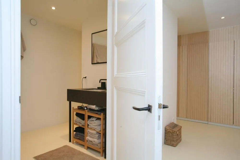 Salles de bain - Multi-Level House with Garden in Den Haag