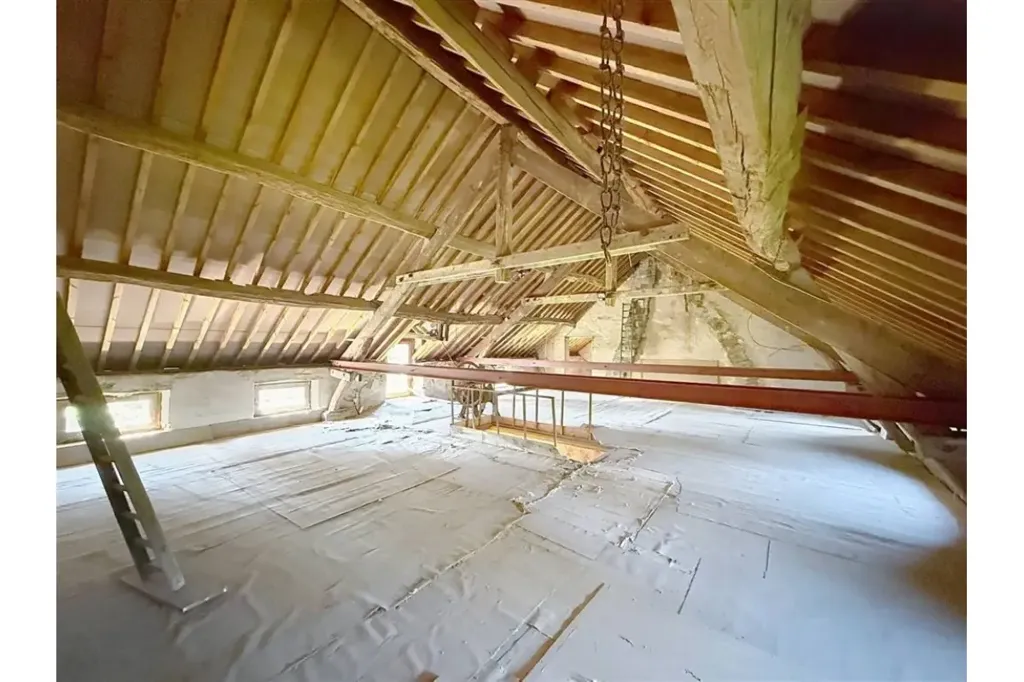 Pièces - Maison de Caractère avec Grange à Bossière, Mettet