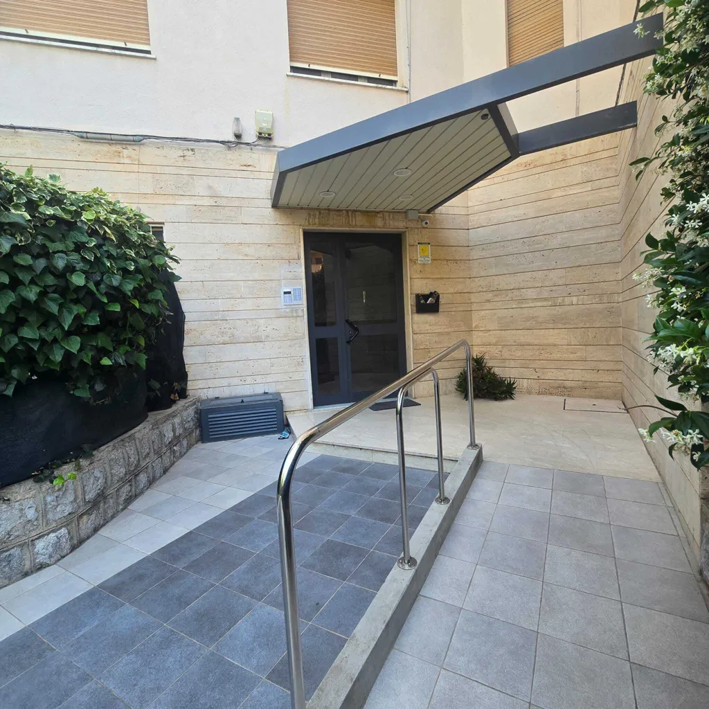 Ingresso - Apartment with Balcony in Palermo