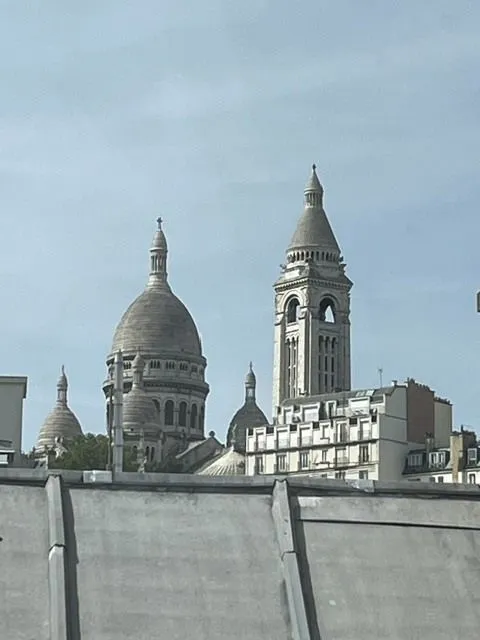 Studette with Sacré-Cœur View in Paris 18ème