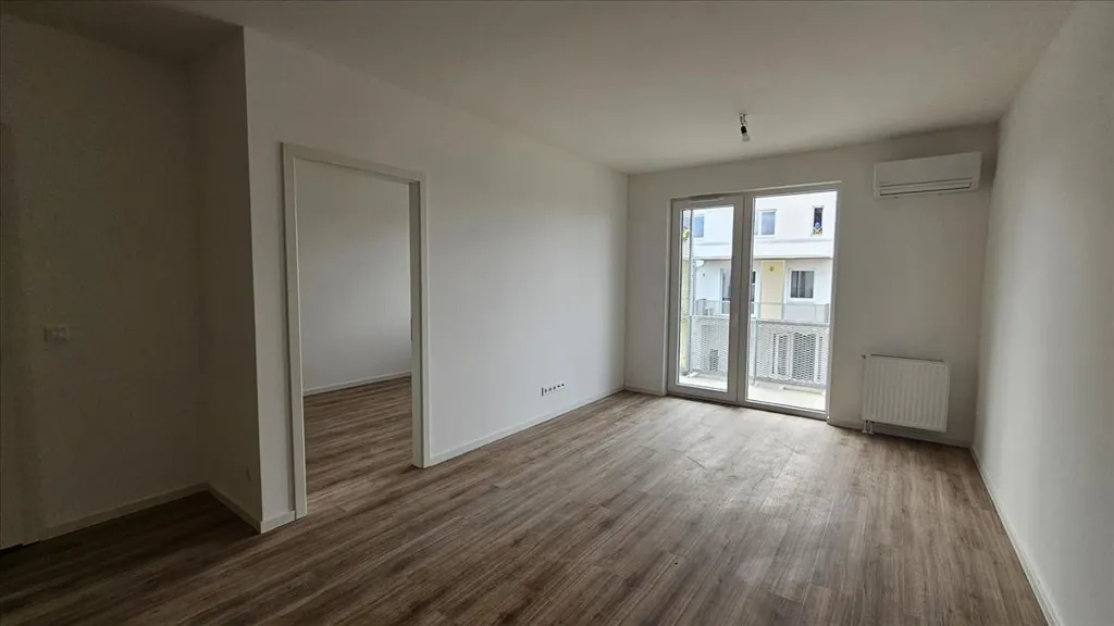 Stanze - Modern Panel Flat with Balcony in Debrecen