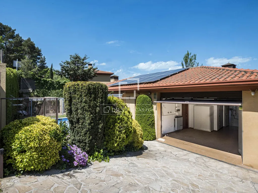 Terrasse - Luxury Villa with Pool in Sant Cugat