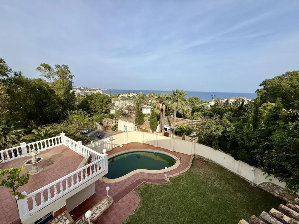 Bassein - Detached Villa with Sea Views in Calahonda, Mijas