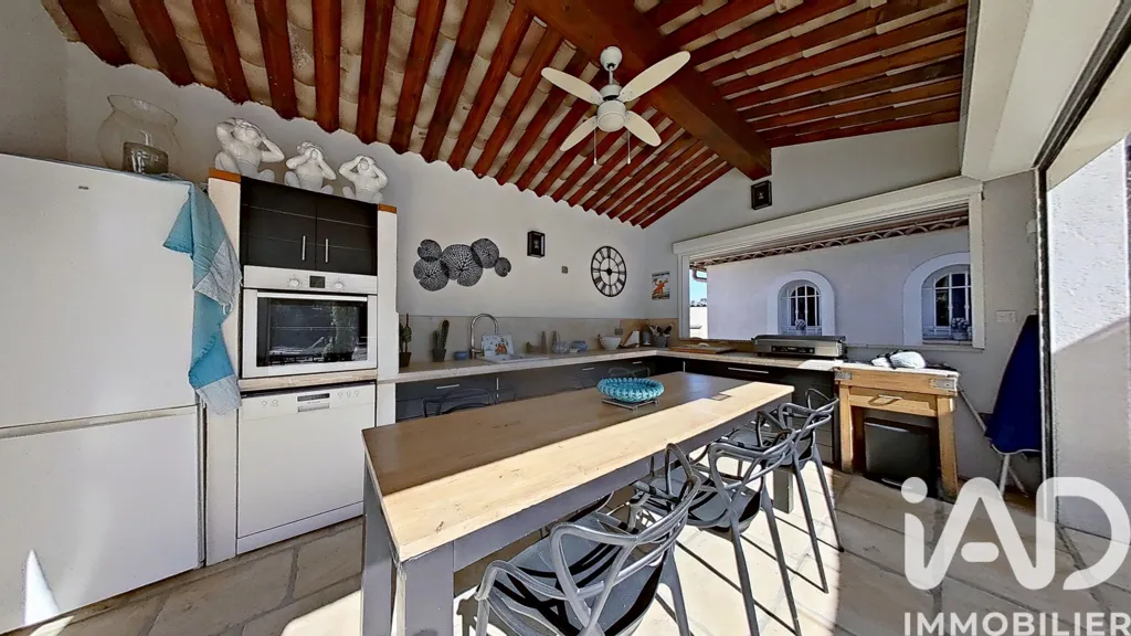 Köök - Charming Bastide with Pool in Vidauban